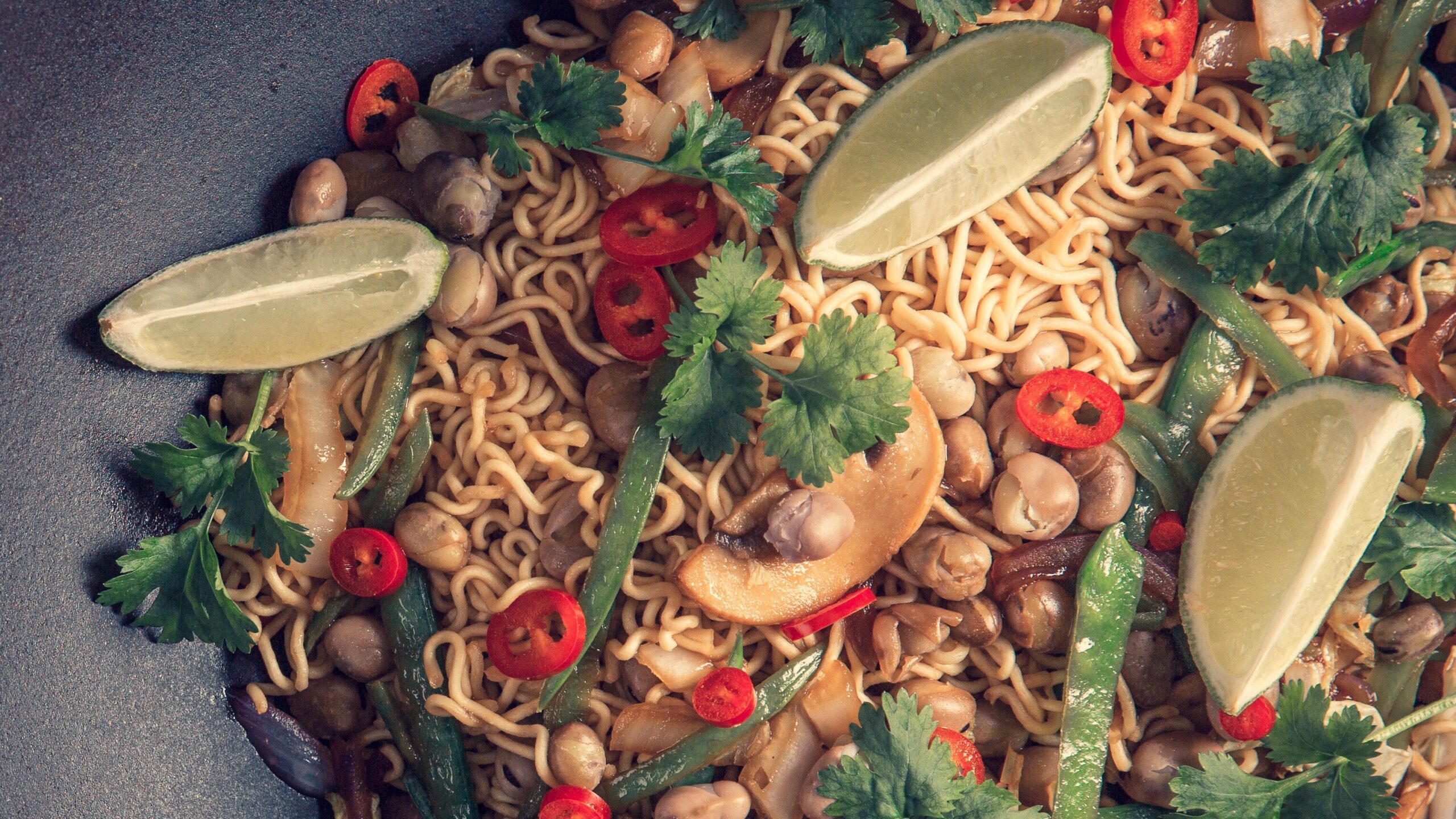 Mitä proteiinipitoisia ruokia kannattaa syödä arjessa?